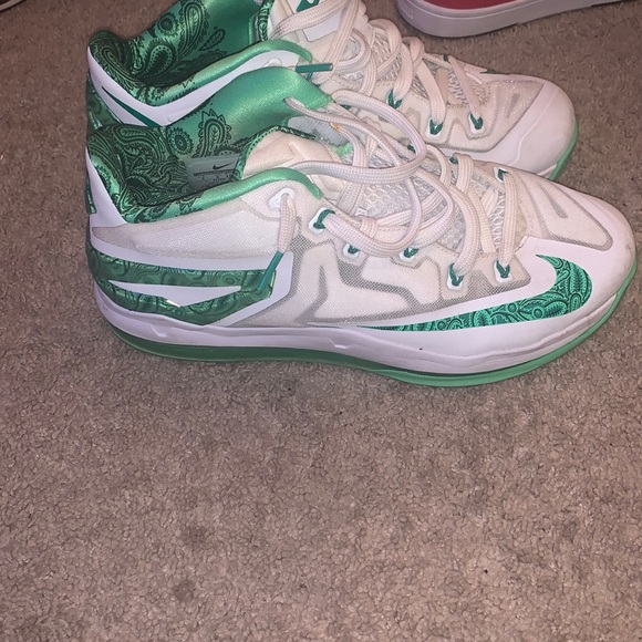 Lebron 11 low - Picture 3 of 4